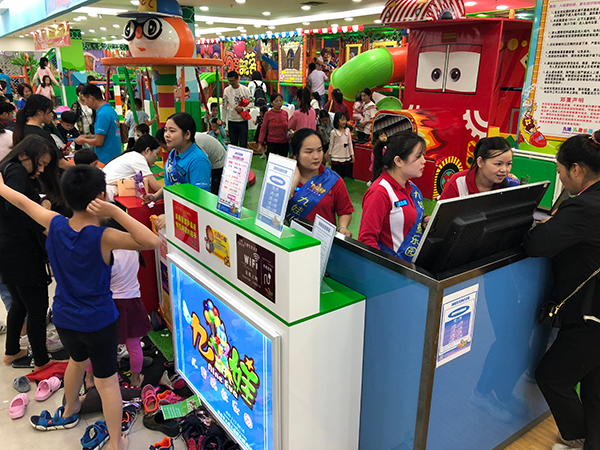 广东深圳龙岗区坪山客...